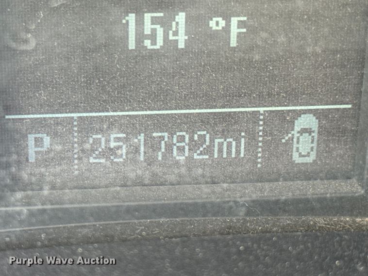 image for item DU9243 2016 Chevrolet Silverado 2500HD Crew Cab pickup truck