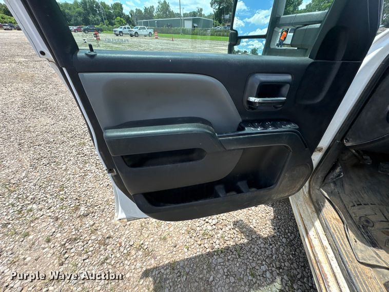 image for item DU9244 2016 Chevrolet Silverado 2500HD Crew Cab pickup truck