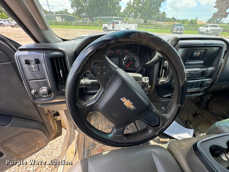 image for item DU9244 2016 Chevrolet Silverado 2500HD Crew Cab pickup truck