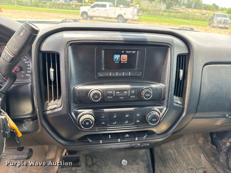 image for item DU9244 2016 Chevrolet Silverado 2500HD Crew Cab pickup truck