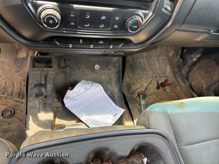 image for item DU9244 2016 Chevrolet Silverado 2500HD Crew Cab pickup truck