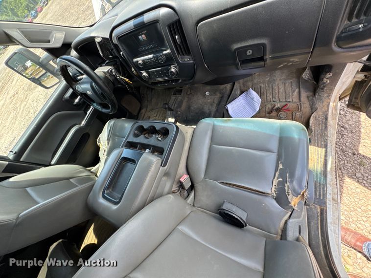 image for item DU9244 2016 Chevrolet Silverado 2500HD Crew Cab pickup truck