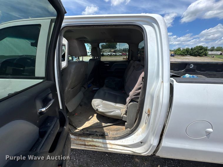 image for item DU9244 2016 Chevrolet Silverado 2500HD Crew Cab pickup truck