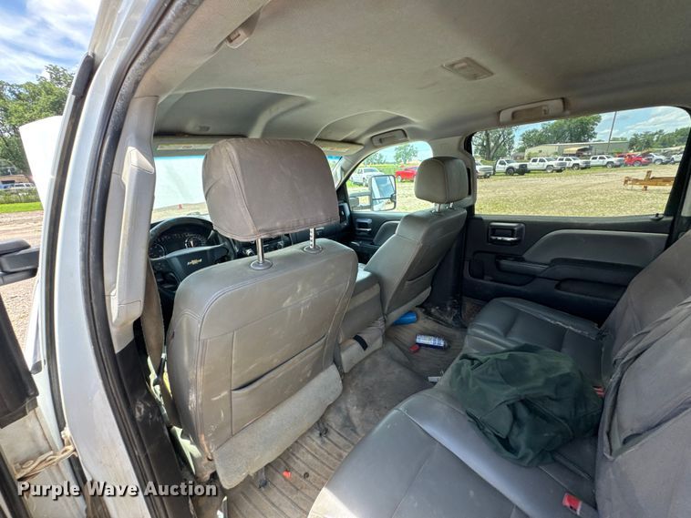 image for item DU9244 2016 Chevrolet Silverado 2500HD Crew Cab pickup truck