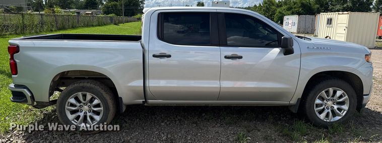image for item DU9246 2021 Chevrolet Silverado 1500 Crew Cab pickup truck
