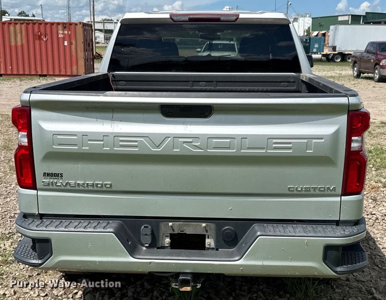 image for item DU9246 2021 Chevrolet Silverado 1500 Crew Cab pickup truck