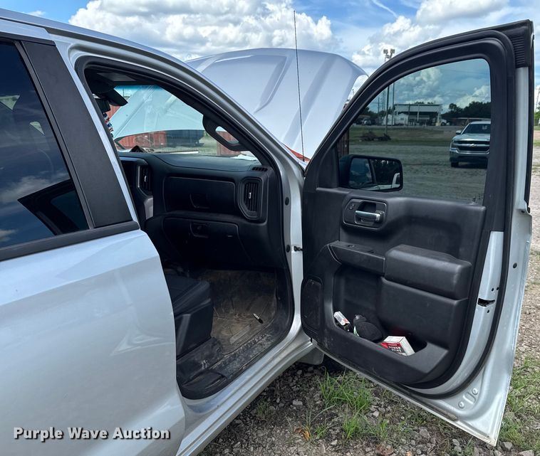 image for item DU9246 2021 Chevrolet Silverado 1500 Crew Cab pickup truck