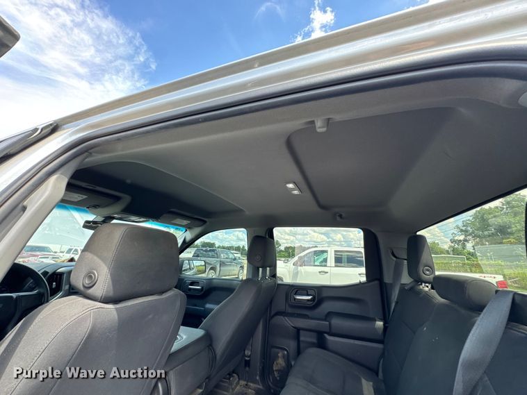 image for item DU9246 2021 Chevrolet Silverado 1500 Crew Cab pickup truck