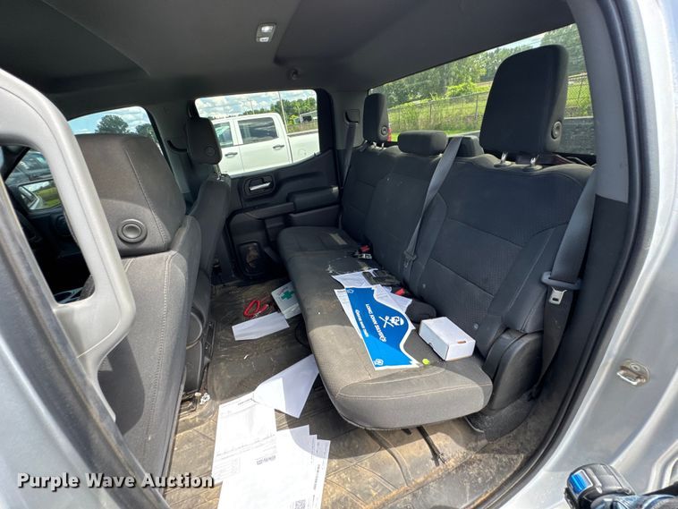 image for item DU9246 2021 Chevrolet Silverado 1500 Crew Cab pickup truck