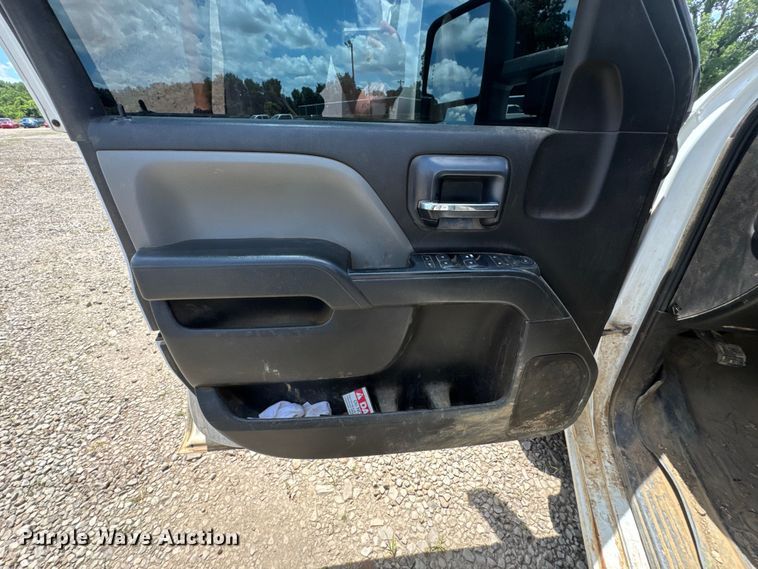 image for item DU9248 2016 Chevrolet Silverado 2500HD Crew Cab pickup truck