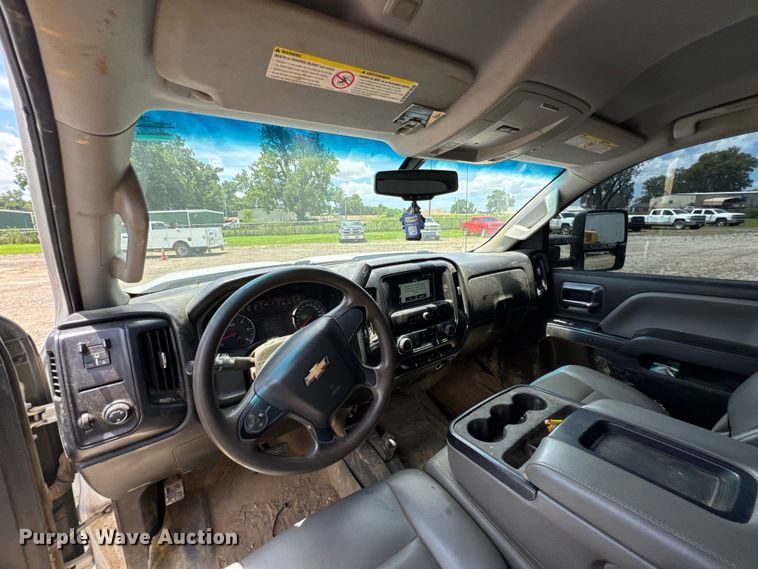 image for item DU9248 2016 Chevrolet Silverado 2500HD Crew Cab pickup truck