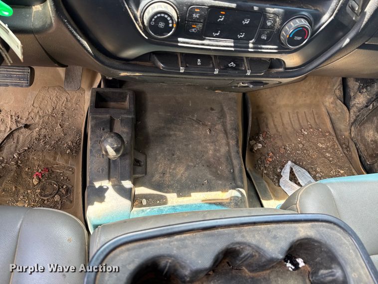 image for item DU9248 2016 Chevrolet Silverado 2500HD Crew Cab pickup truck