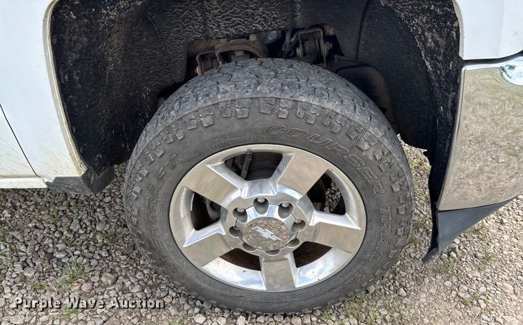 image for item DU9248 2016 Chevrolet Silverado 2500HD Crew Cab pickup truck