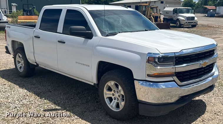 image for item DU9250 2017 Chevrolet Silverado 1500 Crew Cab pickup truck