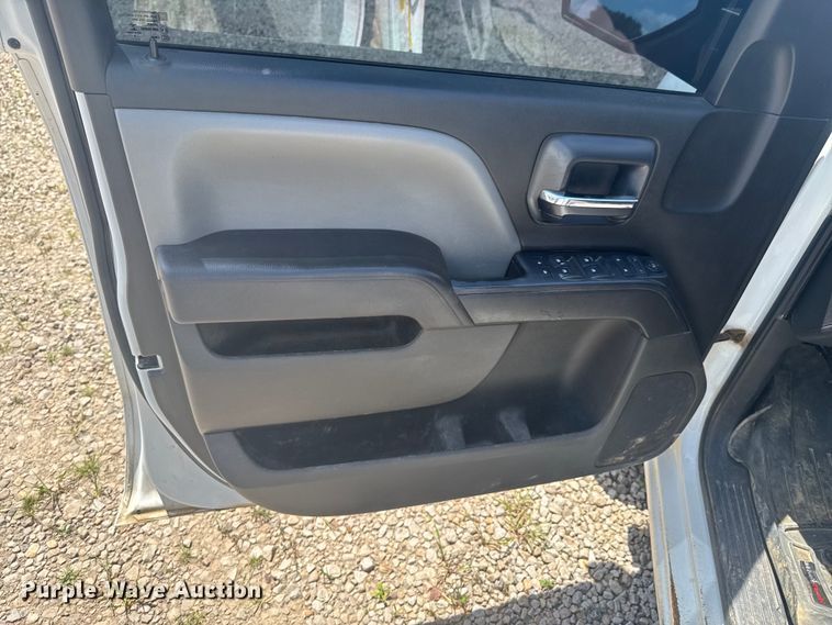 image for item DU9250 2017 Chevrolet Silverado 1500 Crew Cab pickup truck