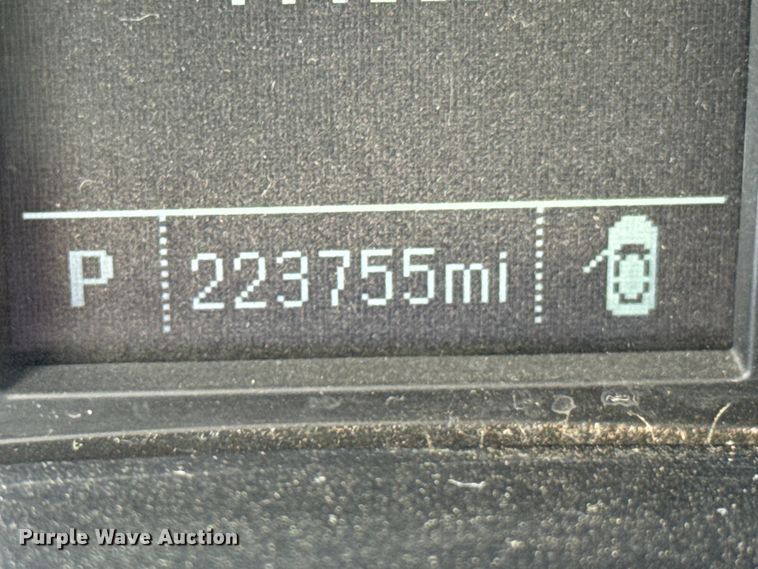 image for item DU9250 2017 Chevrolet Silverado 1500 Crew Cab pickup truck