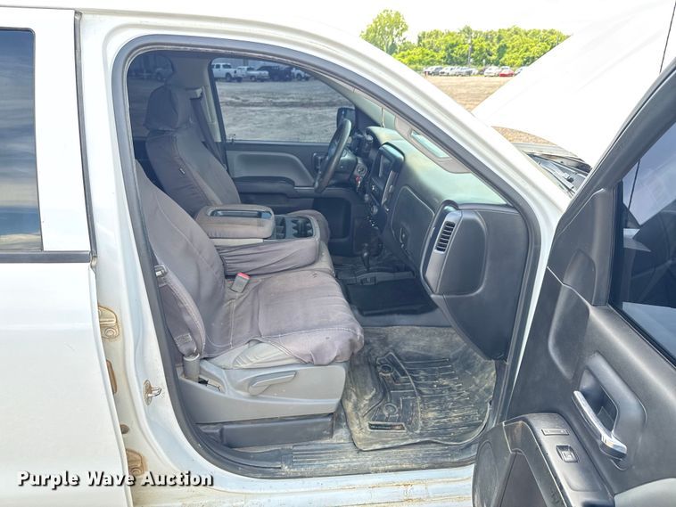 image for item DU9250 2017 Chevrolet Silverado 1500 Crew Cab pickup truck