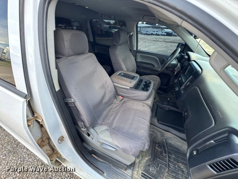 image for item DU9250 2017 Chevrolet Silverado 1500 Crew Cab pickup truck