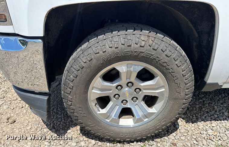 image for item DU9250 2017 Chevrolet Silverado 1500 Crew Cab pickup truck