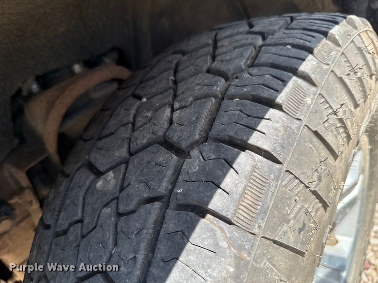 image for item DU9250 2017 Chevrolet Silverado 1500 Crew Cab pickup truck