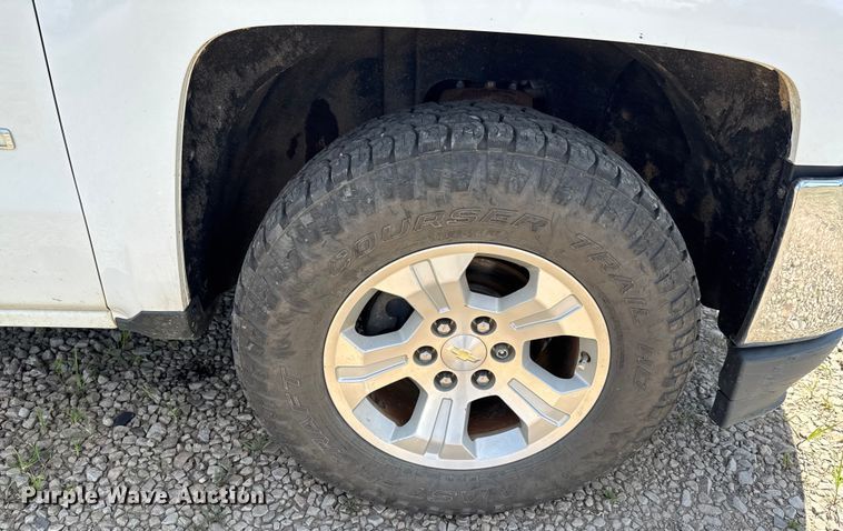 image for item DU9250 2017 Chevrolet Silverado 1500 Crew Cab pickup truck