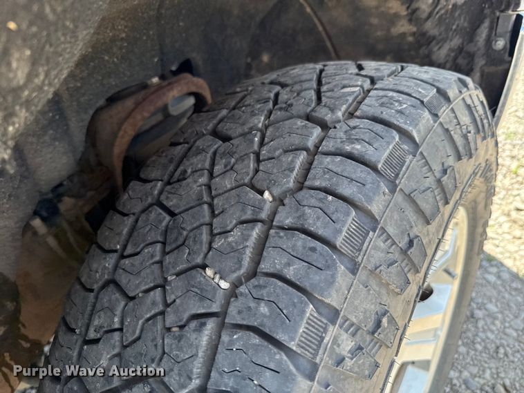 image for item DU9250 2017 Chevrolet Silverado 1500 Crew Cab pickup truck