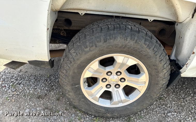 image for item DU9250 2017 Chevrolet Silverado 1500 Crew Cab pickup truck