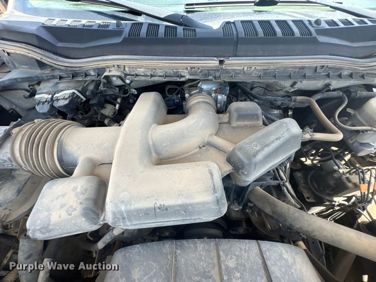 image for item DU9251 2019 Ford F250 Super Duty XL Crew Cab pickup truck