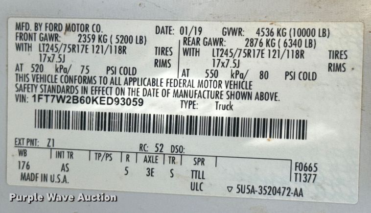 image for item DU9251 2019 Ford F250 Super Duty XL Crew Cab pickup truck