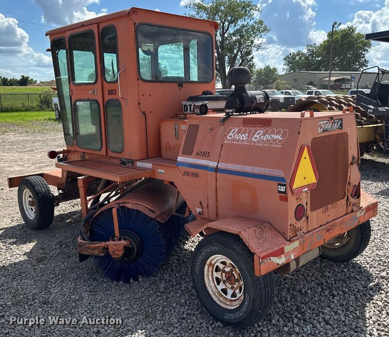 image for item DU9252 2001 Broce CR350 broom