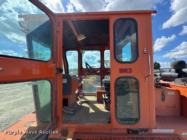 image for item DU9252 2001 Broce CR350 broom