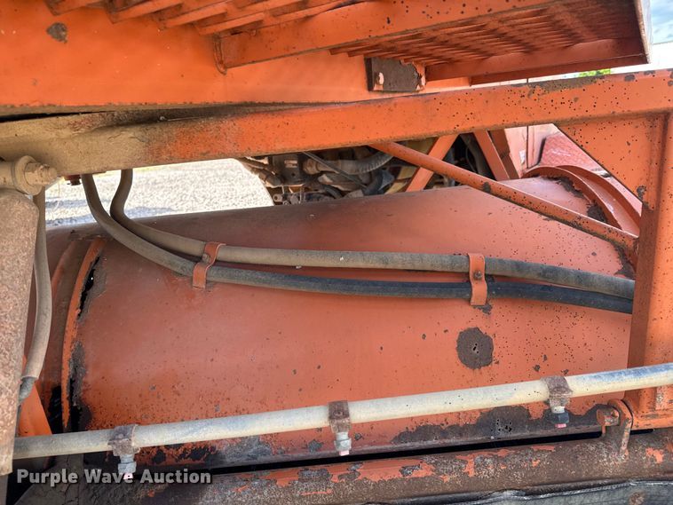 image for item DU9252 2001 Broce CR350 broom