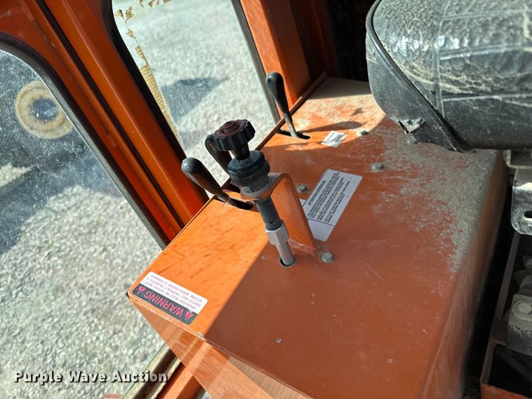 image for item DU9252 2001 Broce CR350 broom