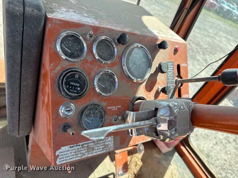 image for item DU9252 2001 Broce CR350 broom