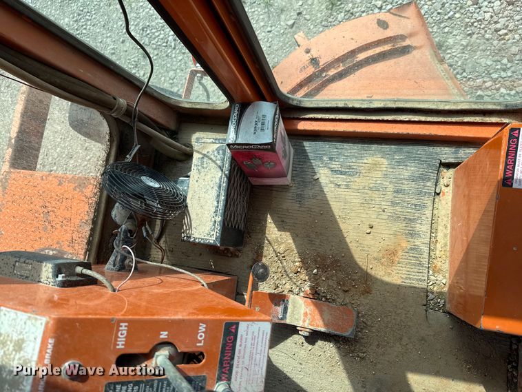 image for item DU9252 2001 Broce CR350 broom