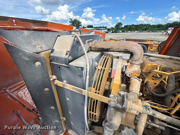 image for item DU9252 2001 Broce CR350 broom