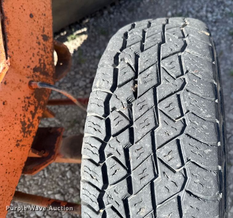 image for item DU9252 2001 Broce CR350 broom