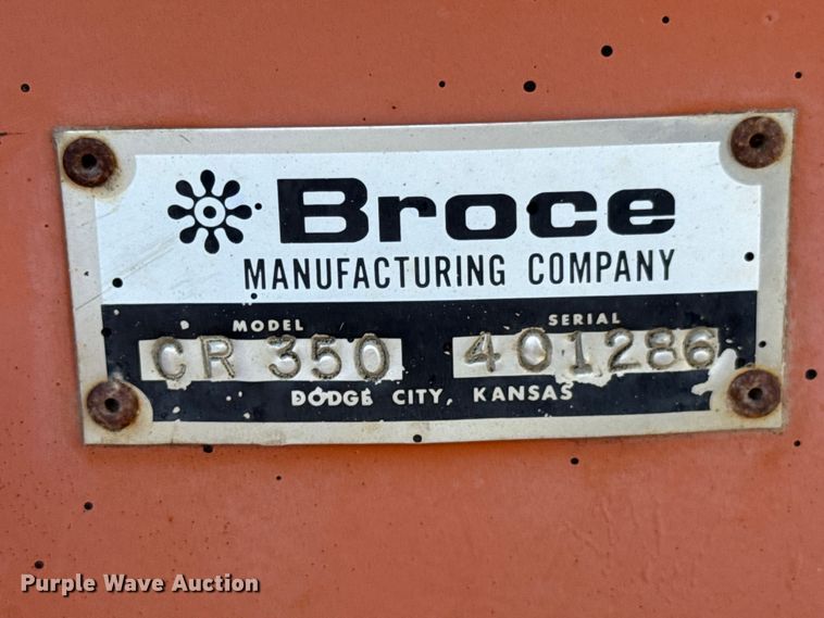 image for item DU9252 2001 Broce CR350 broom