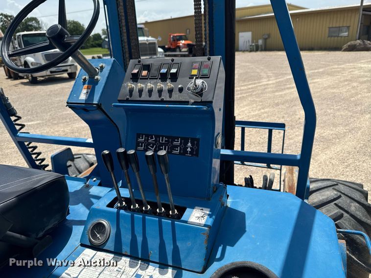 image for item DU9947 1999 Teledyne Princeton D50 forklift