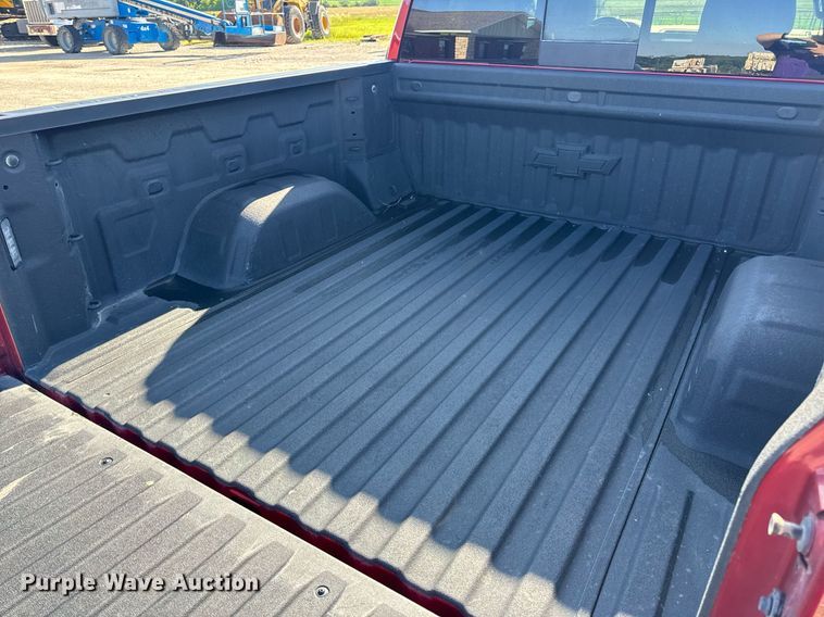 image for item DV4213 2024 Chevrolet Silverado 1500 LT Z71 Crew Cab pickup truck