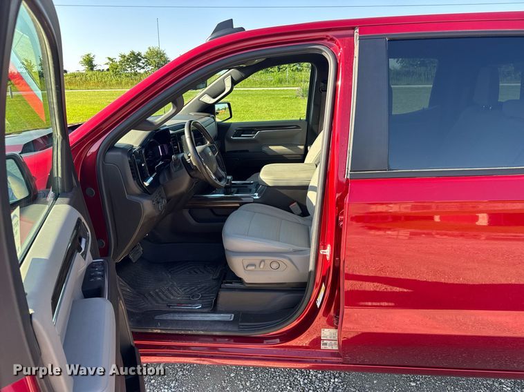 image for item DV4213 2024 Chevrolet Silverado 1500 LT Z71 Crew Cab pickup truck