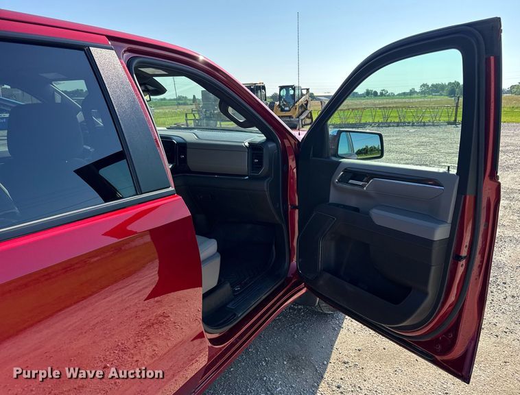 image for item DV4213 2024 Chevrolet Silverado 1500 LT Z71 Crew Cab pickup truck