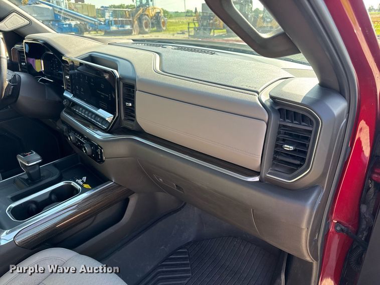 image for item DV4213 2024 Chevrolet Silverado 1500 LT Z71 Crew Cab pickup truck