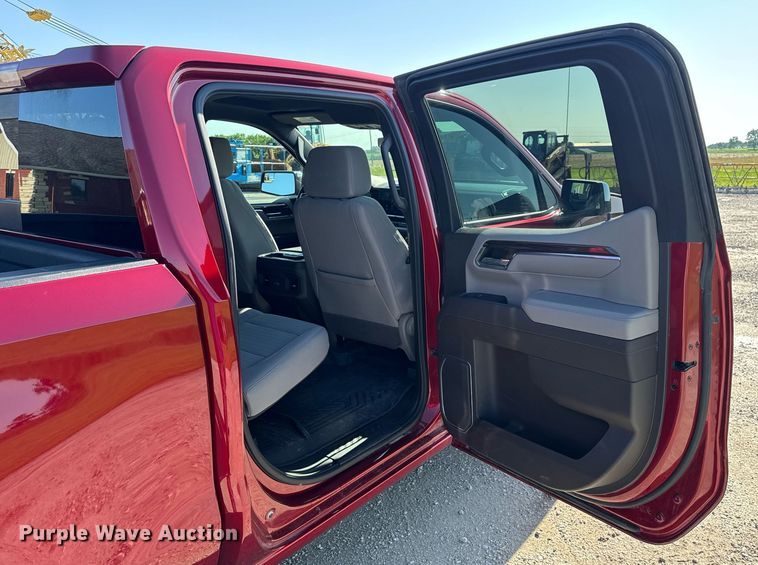 image for item DV4213 2024 Chevrolet Silverado 1500 LT Z71 Crew Cab pickup truck