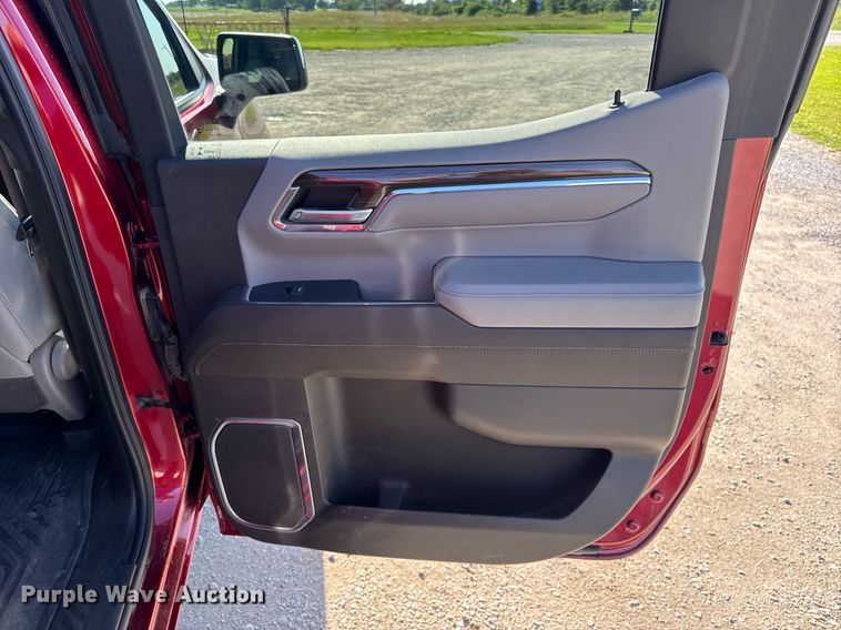 image for item DV4213 2024 Chevrolet Silverado 1500 LT Z71 Crew Cab pickup truck