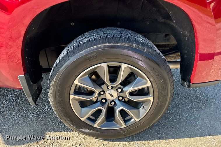 image for item DV4213 2024 Chevrolet Silverado 1500 LT Z71 Crew Cab pickup truck