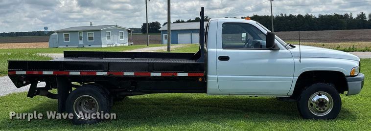 image for item DW7121 1995 Dodge Ram 3500 flatbed pickup truck