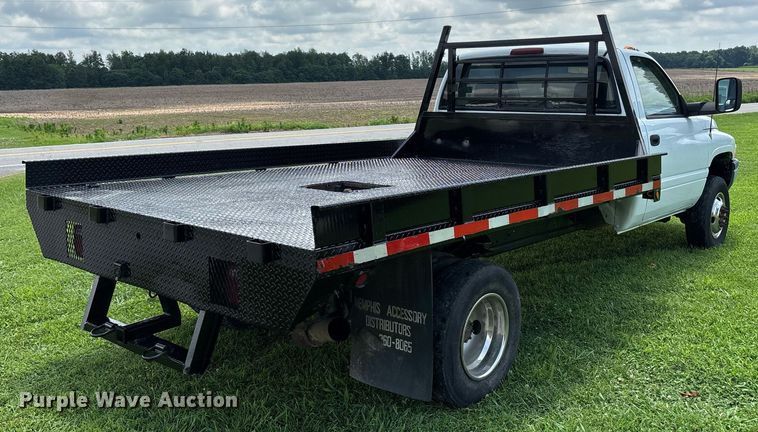 image for item DW7121 1995 Dodge Ram 3500 flatbed pickup truck