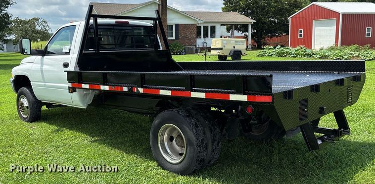 image for item DW7121 1995 Dodge Ram 3500 flatbed pickup truck