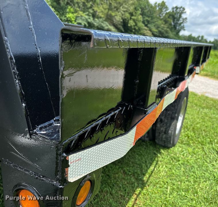 image for item DW7121 1995 Dodge Ram 3500 flatbed pickup truck